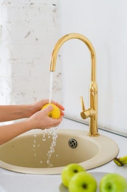 moen one handle pullout kitchen faucet manual